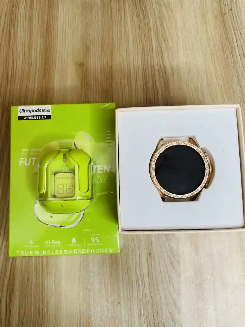 OG Gen9 Smartwatch And Ultrapods Max Buds Combo